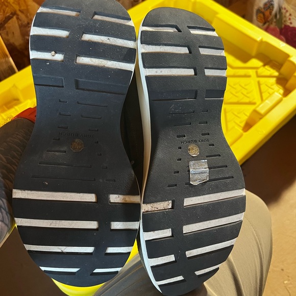 Tory Burch Green Mesh Athletic Sneakers - Picture 2 of 5